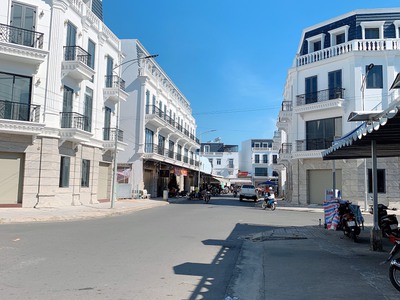 Bán nhà mặt tiền kinh doanh ngay chợ thới lai cần thơ 4