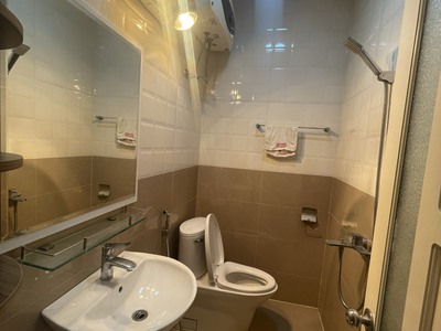 Cho thuê căn hộ 2 ngủ full đồ đường ô tô tránh nhau khu Văn Cao Hải Phòng 1