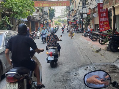 Bán nhà mp quận hoàn kiếm100m x5t mt 7.1m chỉ 25 tỷ kd đỉnh vỉa hè rộng vài bước ra hồgươm 0