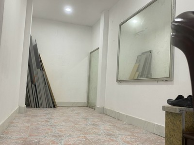 Cho thuê nhà nguyên căn phố ngọc lâm, long biên 50m2   4 tầng full nội thất 2