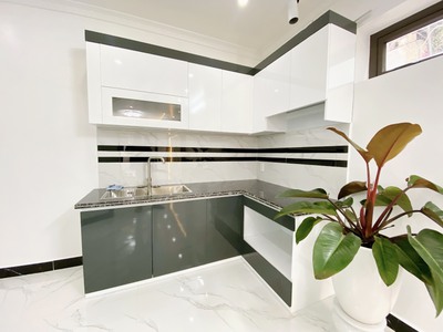 8.bán nhà  miếu hai xã 3 tầng lô góc oto đỗ gần nhà 1