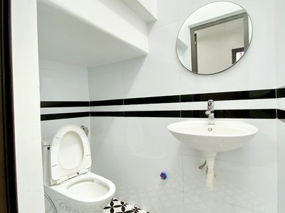 8.bán nhà  miếu hai xã 3 tầng lô góc oto đỗ gần nhà 2