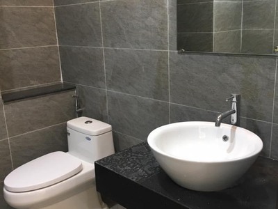 Cho thuê MBKD   3 sàn VP mặt đường Đỗ Quang qua các phố lớn Trần Duy Hưng, Nguyễn Thị Định 3