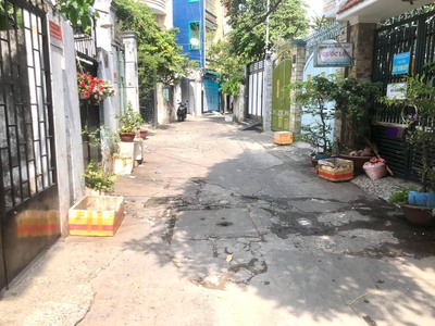 Chỉ 2.x tỷ-gấp bán nhà trần văn đang-quận 3-2pn-phòng bếp-phòng khách-sân trước nhà 0