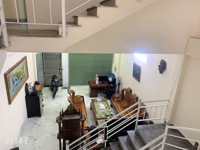 Cần tiền lo việc bán nhanh căn nhà gần ngã tư Phú Sơn 1