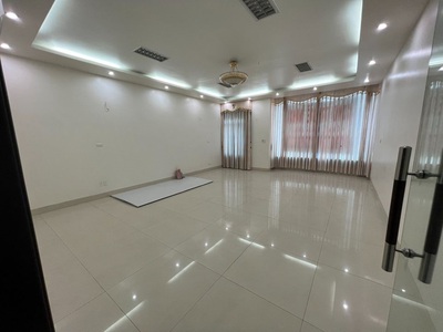 Bán nhà cạnh làng việt kiều châu âu hà đông 92m2 4t mt 7.7m trục chính ô tô kinh doanh 2