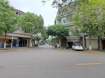 Lễ lớn giảm giá cực lớn bán đất vàng tđc giang bên quận long biên  diện tích đẹp ,thông số vàng 1