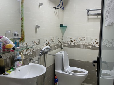 Bán nhà 5 tầng phố Nguyễn Đức Cảnh, hồ Tam Bạc ngõ oto tránh nhau 7