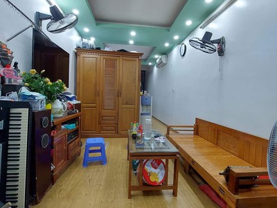 Hiếm - hơn 2 tỷ sở hữu nhà ngõ 4m - vỉa hè 2m - kinh doanh sầm uất - tt cầu giấy 2