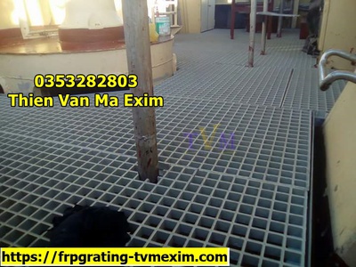 Sàn lót đi lại bảo trì cách điện, tấm sàn ô lưới frp grating, nắp sàn kín dập gân frp 1