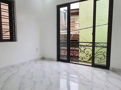 Bán nhà 3,5 tầng xây mới lô góc độc lập mặt ngõ 240 tô hiệu 3