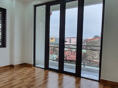Bán nhà 3,5 tầng xây mới lô góc độc lập mặt ngõ 240 tô hiệu 4