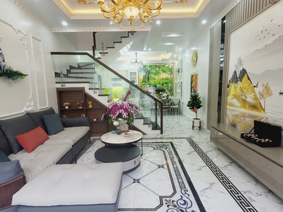 Căn nhà cực đẹp decor theo phong cách khách sạn 5 sao tại 174 khúc thừa dụ, lê chân 1
