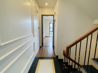 Bán nhà xây mới tinh độc lập 4 tâng, diện tích 40m, dtsd 170m, giá 4.75 tỉ khu tđc cây đa 4