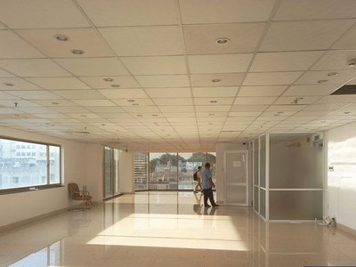 Cho thuê văn phòng tòa nhà Việt Thành, Nguyễn Trãi, Q5, 200m2, 50 triệu/tháng đã VAT 0