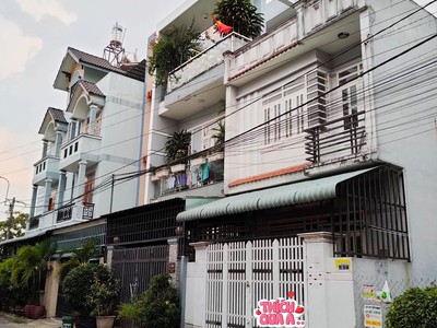 Nhỉnh 3 tỷ - lô đất đẹp lọt khe - ngang hơn 5m hiếm - hẻm xe tải quay đầu - gần chợ bà điểm hóc môn. 1