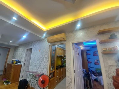Chủ chủ bán   ehome3 , 2pn , 2wc thiết kế full nội thất gổ cao cấp như hình   sổ hồng 2