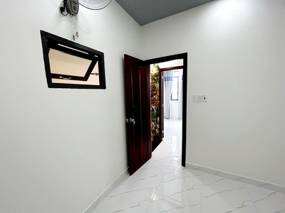 Nhà 2,75 tỷ 2 pn trương phước phan bình tân giáp quận 6 3