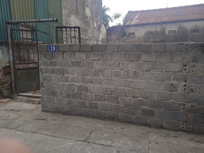 Bán 45m2 đất phường đông ngạc ô tô tải tránh gần mt 5.3m trước ngõ 2m sh quay đầu giá 2.2 tỷ 0