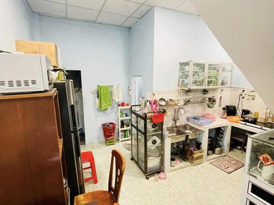 Nhỉnh 4ty,dt 40m, hxh 5m, thông bùi văn ba. khu hiện hữu.huỳnh tấn phát phường tân thuận đông,q7 4