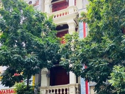 Bán nhà phân lô lô 27 lê hồng phong, 60m, 5 tầng, giá 7 tỉ dân xây độc lập 0