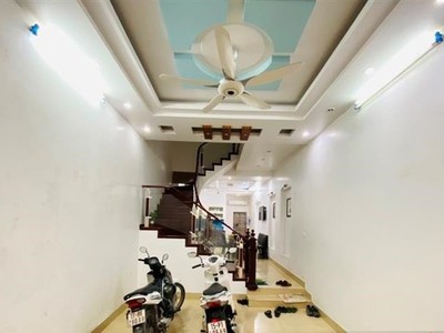 Bán nhà phân lô lô 27 lê hồng phong, 60m, 5 tầng, giá 7 tỉ dân xây độc lập 1
