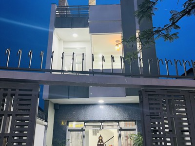 Cần bán nhà siêu đẹp mặt tiền đường  ở huỳnh tấn phát   nhà bè   tp. hcm 0
