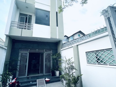 Cần bán nhà siêu đẹp mặt tiền đường  ở huỳnh tấn phát   nhà bè   tp. hcm 3