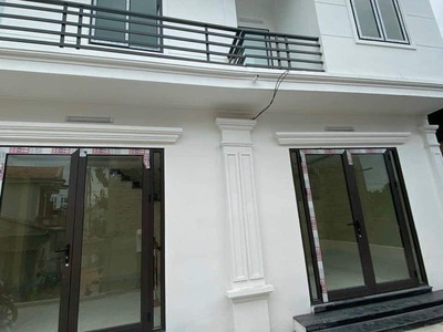 Bán nhà sau ngõ Tỉnh Uỷ Cột 5 giá cắt lỗ - giá chỉ 1ty4 0