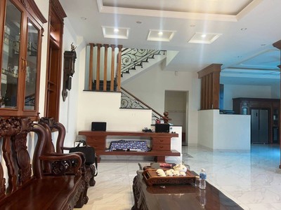 BIỆT THỰ Quận 2 - nghỉ dưỡng View sông 1