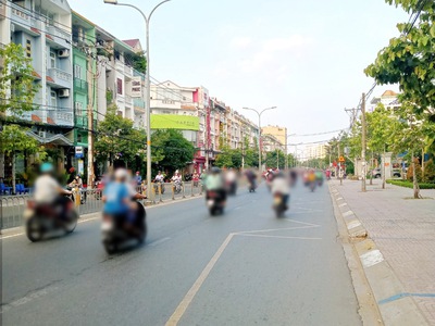 Dầu Bóng Phủ Gỗ Ngoài Trời A900 3218
