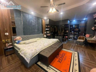 Siêu hiếm   biệt thự phan xích long phú nhuận 3 tấm 6x20m chỉ nhỉnh 12 tỷ tl 0