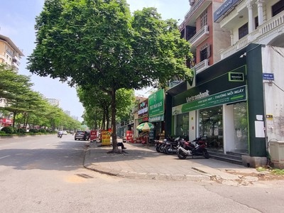 Dầu Bóng Phủ Gỗ Ngoài Trời A900 2655