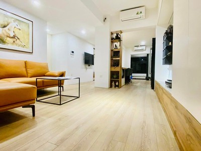 Bán nhà tập thể đh sư phạm, 80m2, tầng 2, nhà đẹp, ô tô đỗ chân cầu thang, 2.3 tỷ 0