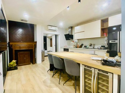 Bán nhà tập thể đh sư phạm, 80m2, tầng 2, nhà đẹp, ô tô đỗ chân cầu thang, 2.3 tỷ 1