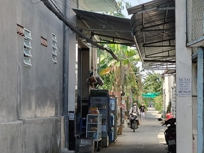 Bán nhà 1 trệt 1 lầu kèm 5 phòng trọ cao cấp 3