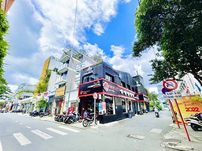 Dầu Bóng Phủ Gỗ Ngoài Trời A900 3032