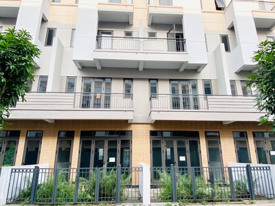 Dầu Bóng Phủ Gỗ Ngoài Trời A900 3040