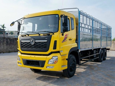 Xe Dongfeng tải trọng 13T1 động cơ Cummins 1
