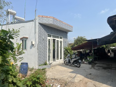 Đất xây trọ. nhà ở dịch vụ full thổ cư. bên hông khu chế xuất linh trung. kcn đồng an. giá chỉ hơn 2