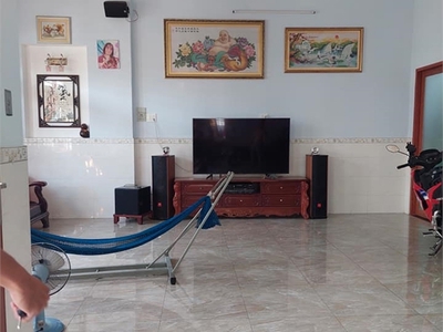 Một căn duy nhất, ngay vạn phúc city, hxh, hiệp bình phước thủ đức, ngang 10m, dt 120m, giá nhỉnh 1