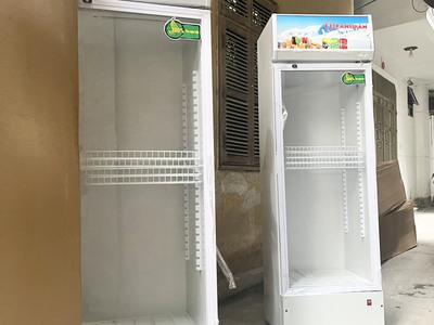 Tủ mát 388 lít 1 cánh mới 99 bảo hành 12 tháng 0