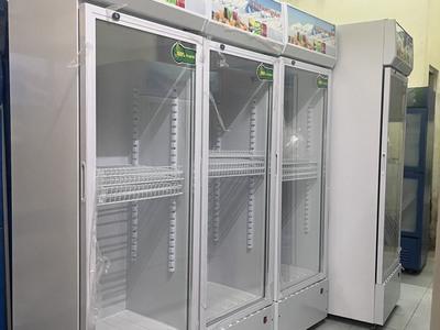 Tủ mát 388 lít 1 cánh mới 99 bảo hành 12 tháng 2