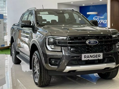 Ford Ranger 2023 đủ màu đủ phiên bản giao ngay các giá theo các phiên bản 1