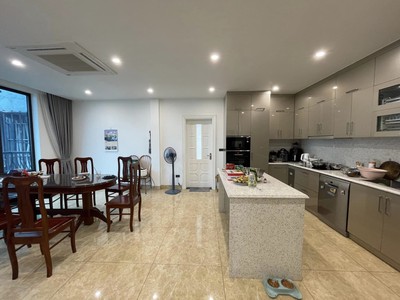 Biệt thự nhà vườn khu đô thị việt hưng 200m2 x 5 tầng thang máy, 9 ngủ, phù hợp ở kết hợp thuê vp 4