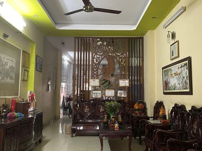 Bán gấp nhà 4 tầng mt đường 20m, 88m2, 4m x 22m, giá 12.9 tỷ, rẻ nhất khu vực 1