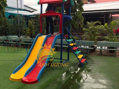 Nhà chòi câu trượt ngoài trời dành cho trẻ em 0