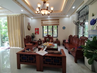 S.o.s  giá chỉ 110tr/m2 sở hữu căn biệt thự giang biên, lô góc ô tô tránh, 160m2, nhỉnh 17tỷ. 0