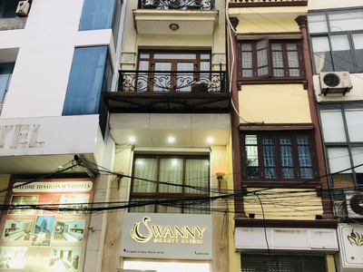 Cho thuê nhà số 132 mặt phố Nguyễn Hy Quang,P.Ô Chợ Dừa, Đống Đa,87m2x3 tầng,có thang máy 0