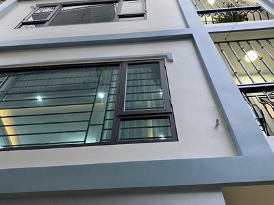 Cho thuê nguyên căn phố hào nam 40m, 5t, mt4.2m. kd online, ngõ to. 21tr . 0